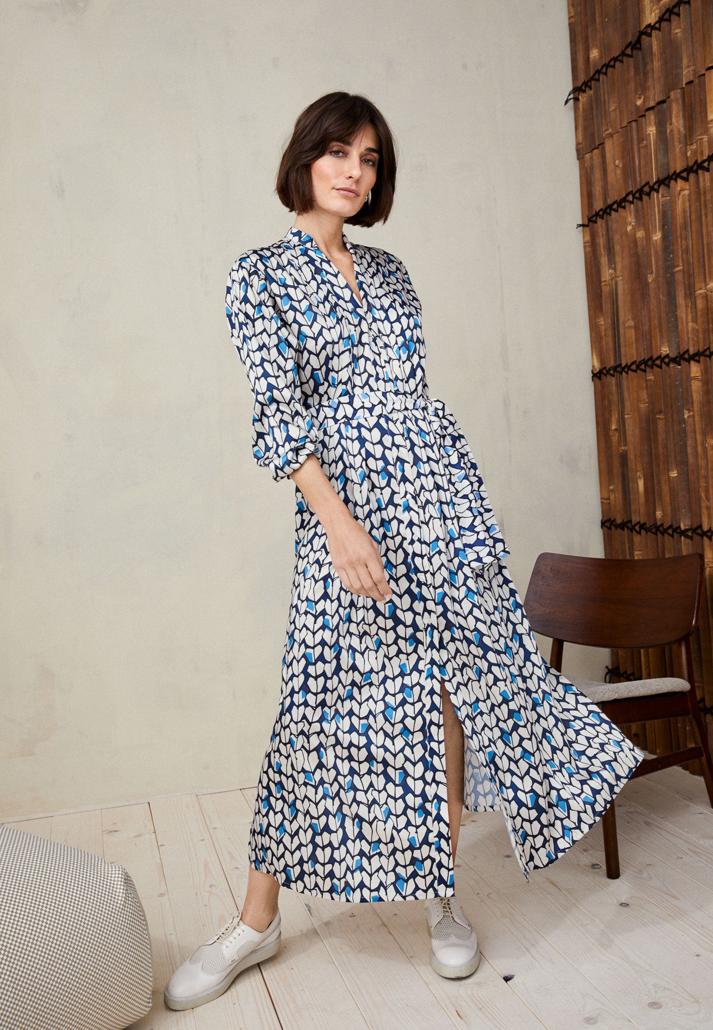 Midi-Kleid mit Bindegürtel – Online | Offizieller Shop FYNCH-HATTON