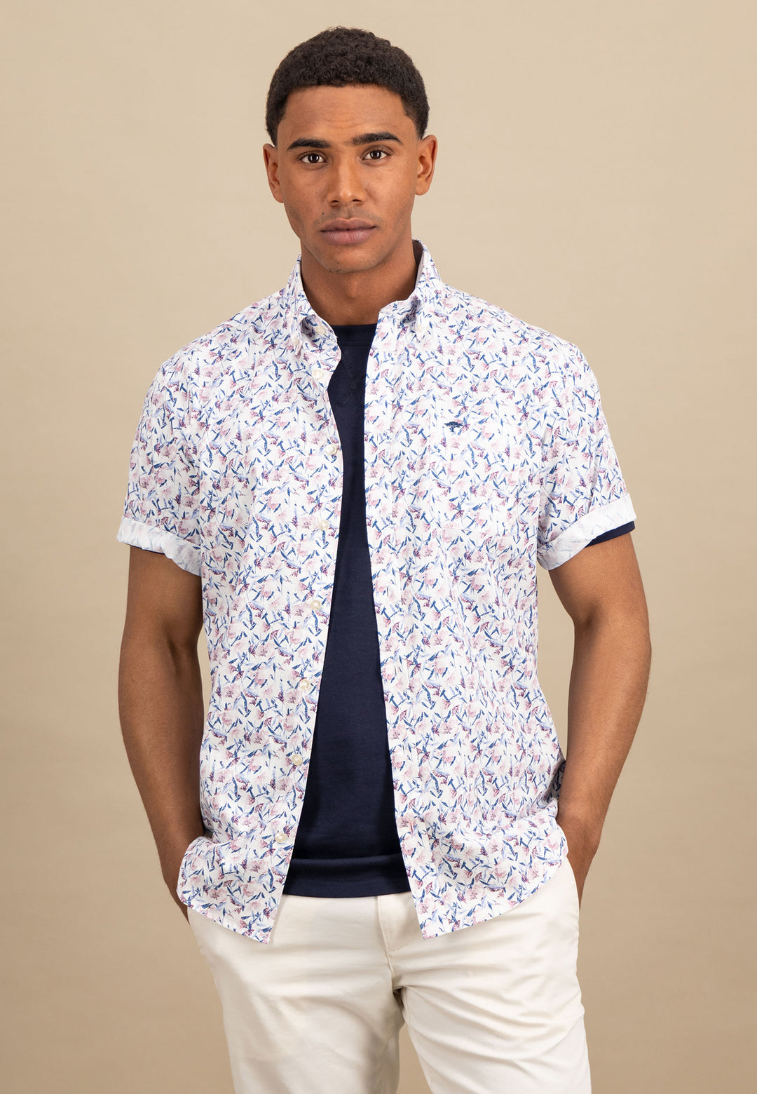 Kurzarm Hemd aus Baumwolle mit Print – FYNCH-HATTON Offizieller