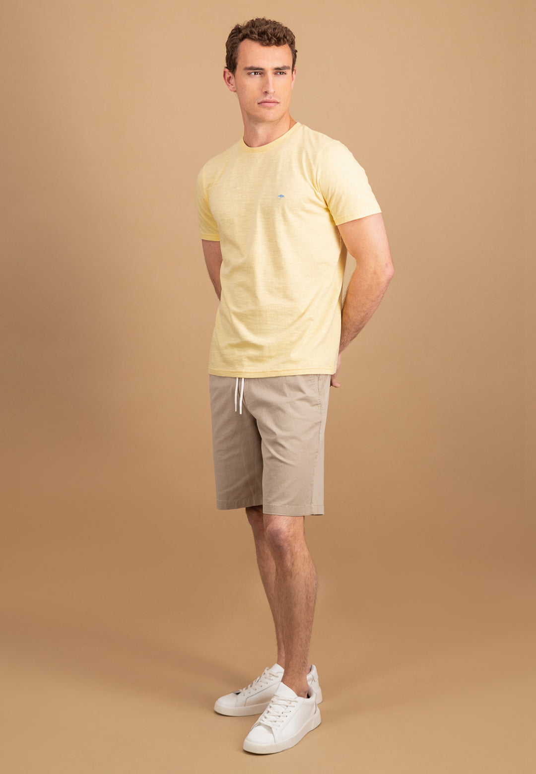 #farbe_pale-yellow