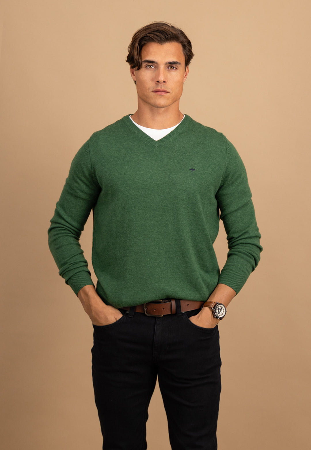 Feinstrickpullover aus Merino-Kaschmir mit V-Ausschnitt