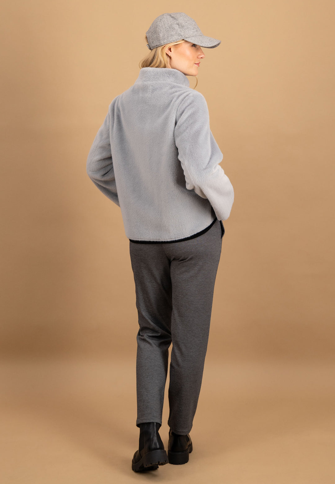 #farbe_alloy-grey