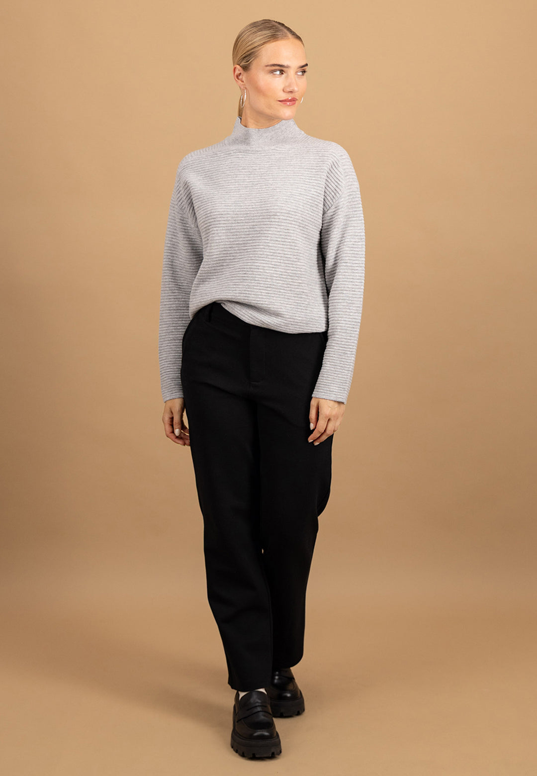 #farbe_alloy-grey