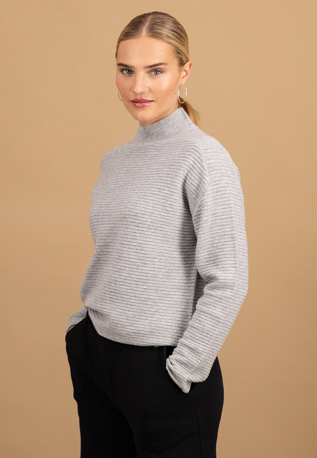 #farbe_alloy-grey