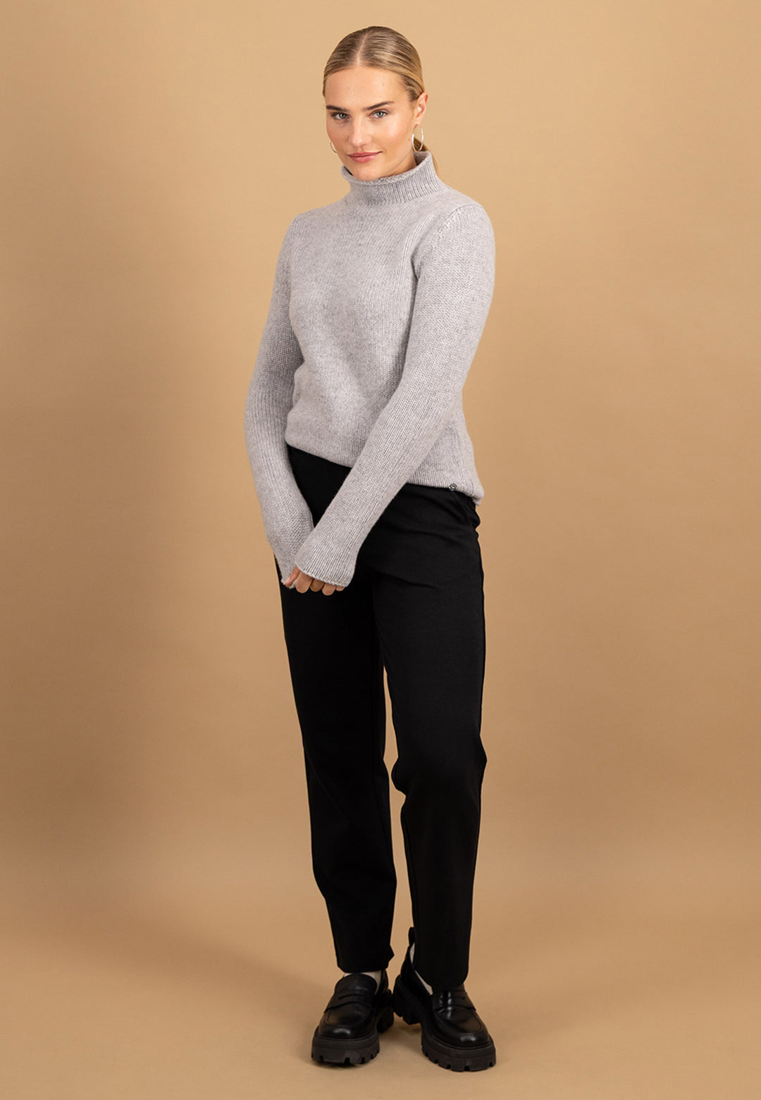 #farbe_alloy-grey