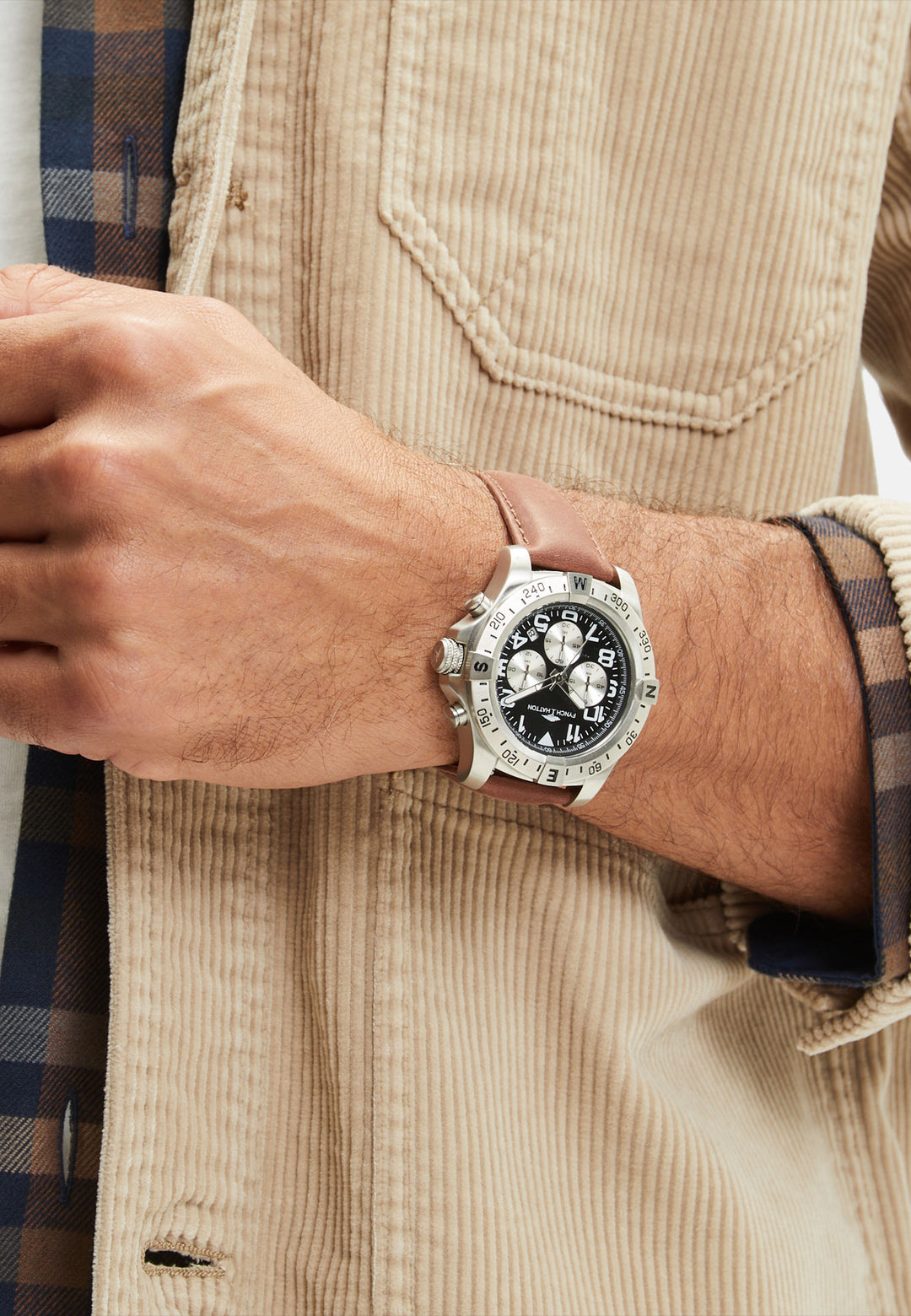 Armbanduhr aus Edelstahl mit braunem Lederband – FYNCH-HATTON